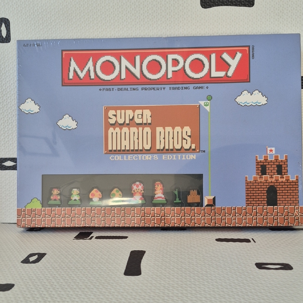NWOT - Hasbro Monopoly Super Mario Bros. Collector's Edition - Blue and Red